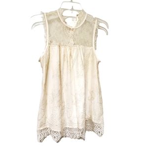 (FREE SHIPPING ☆) M white lace button delicate sleeves top